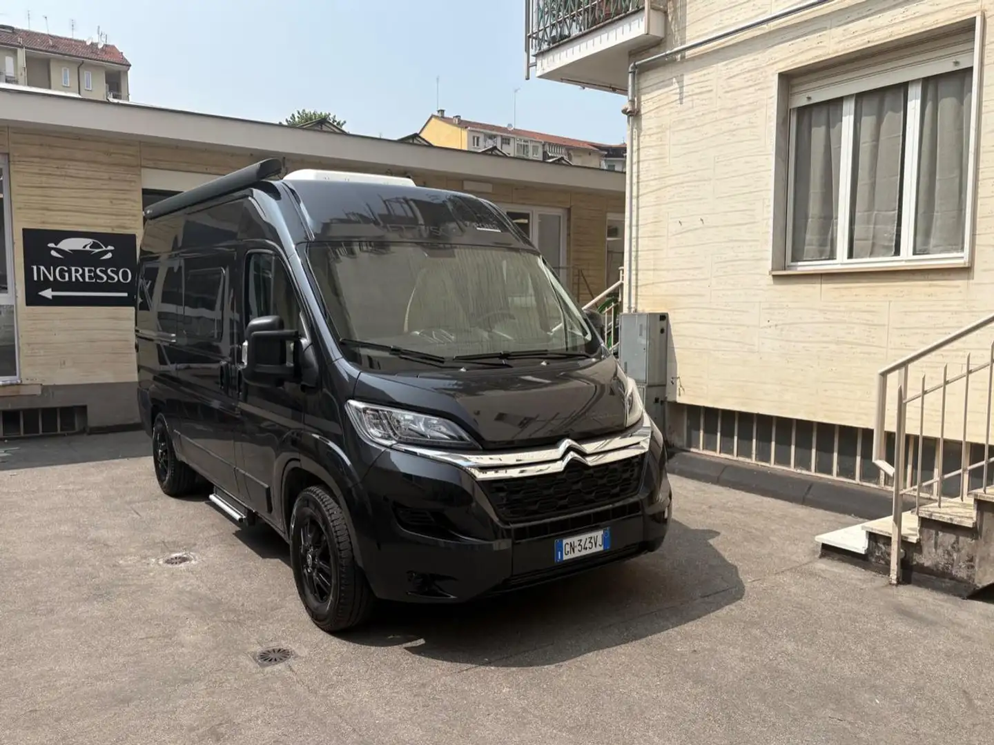 Etrusco 540 DB 2.2 140 CV Nero - 2