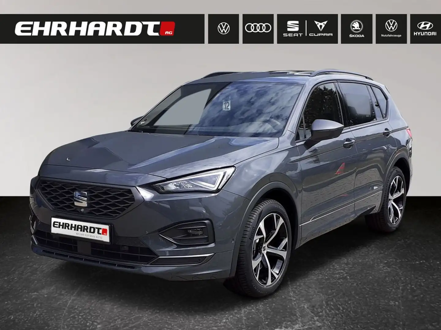 SEAT Tarraco 2.0 TSI DSG 4Drive FR 7 SITZE*AHK*LED*NAVI*VIRT... Gris - 1
