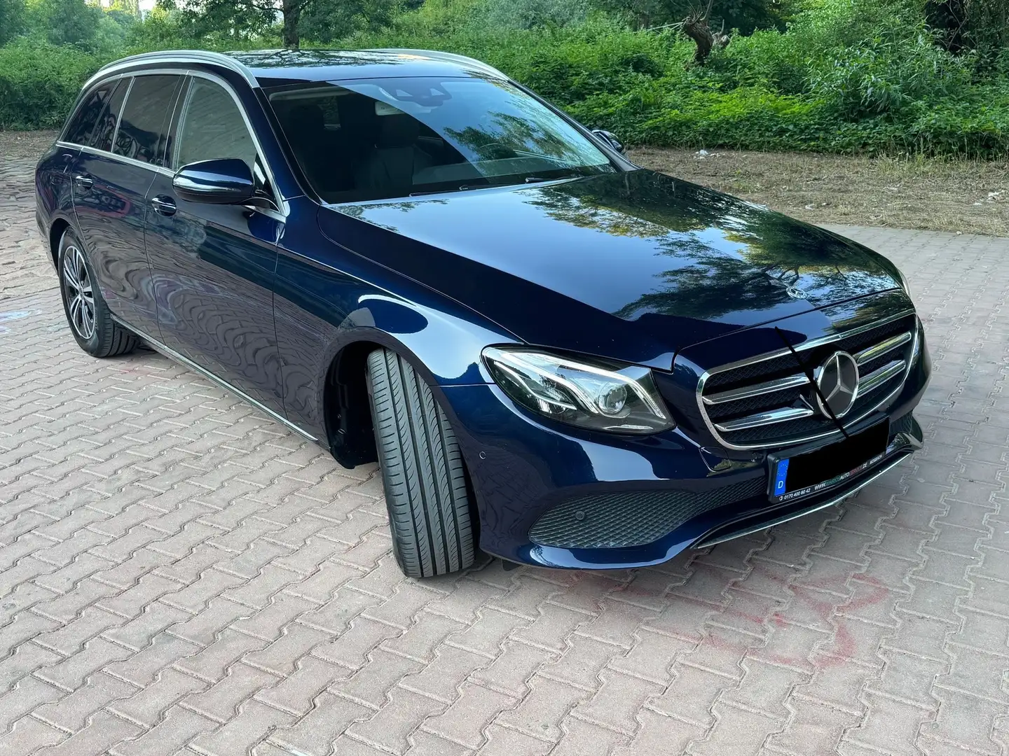 Mercedes-Benz E 220 E220 d T, Avantgarde, 9G, Burmester Soundsystem, Blau - 1