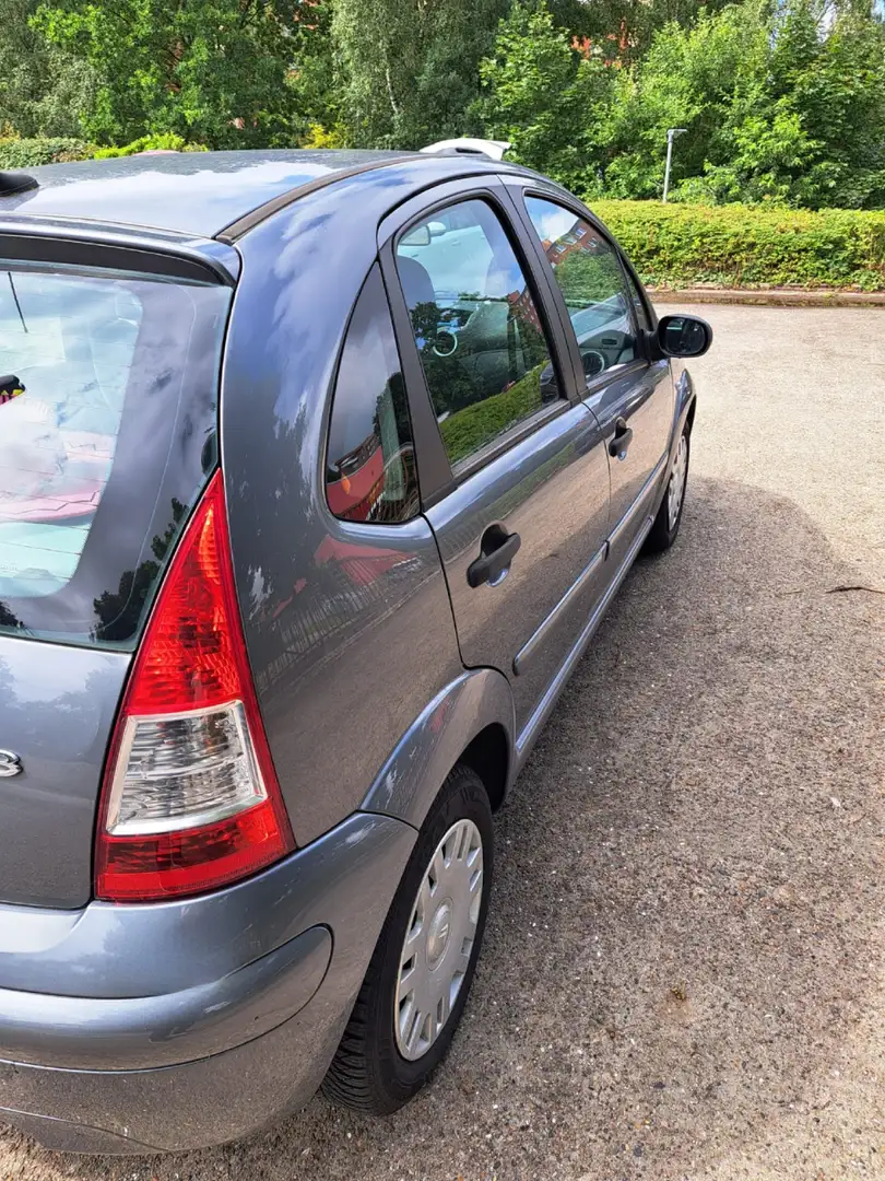 Citroen C3 1.4i Tonic Grau - 2
