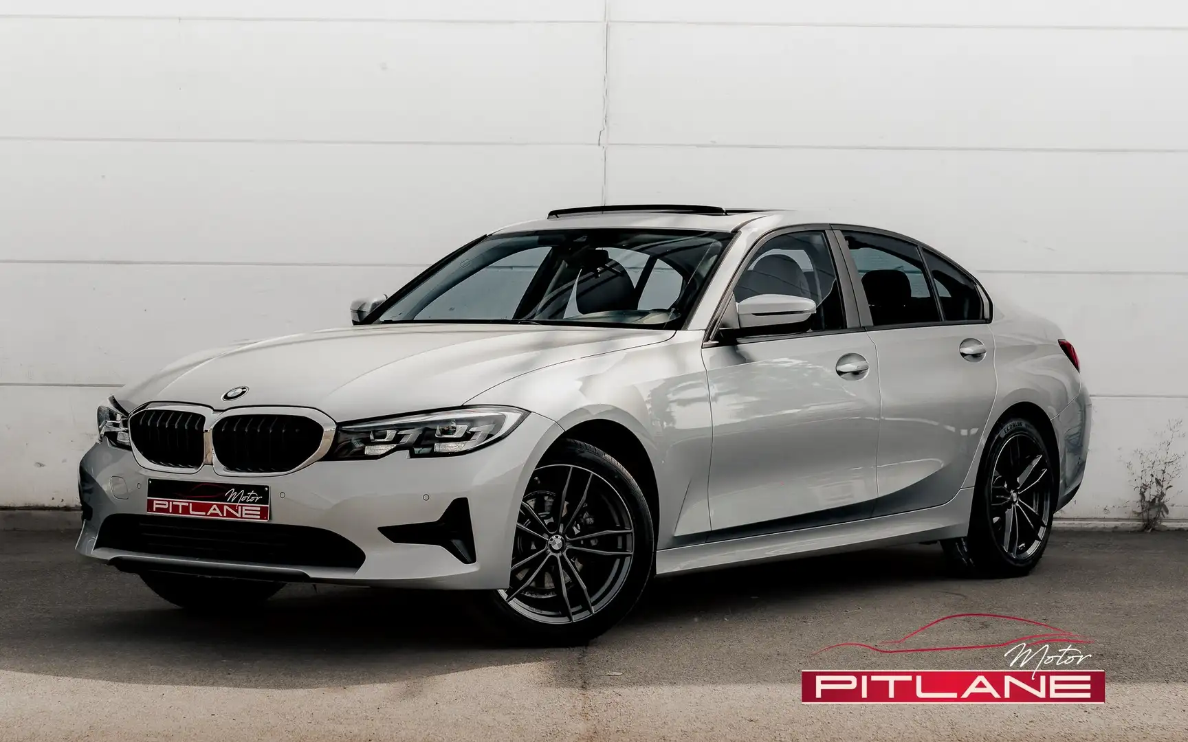 BMW 318 D SERIE TOIT OUVR. / CARPLAY / LANE-ASSIST / CUIRI Argent - 1