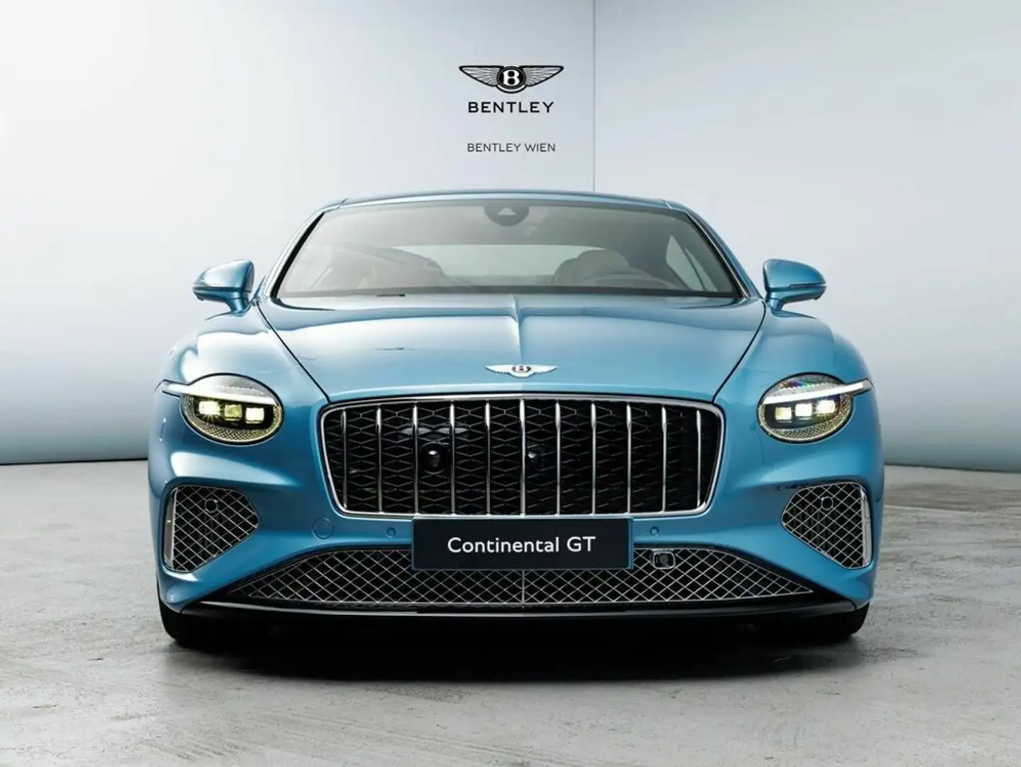 Bentley Continental GT Azure V8 Hybrid Blau - 2