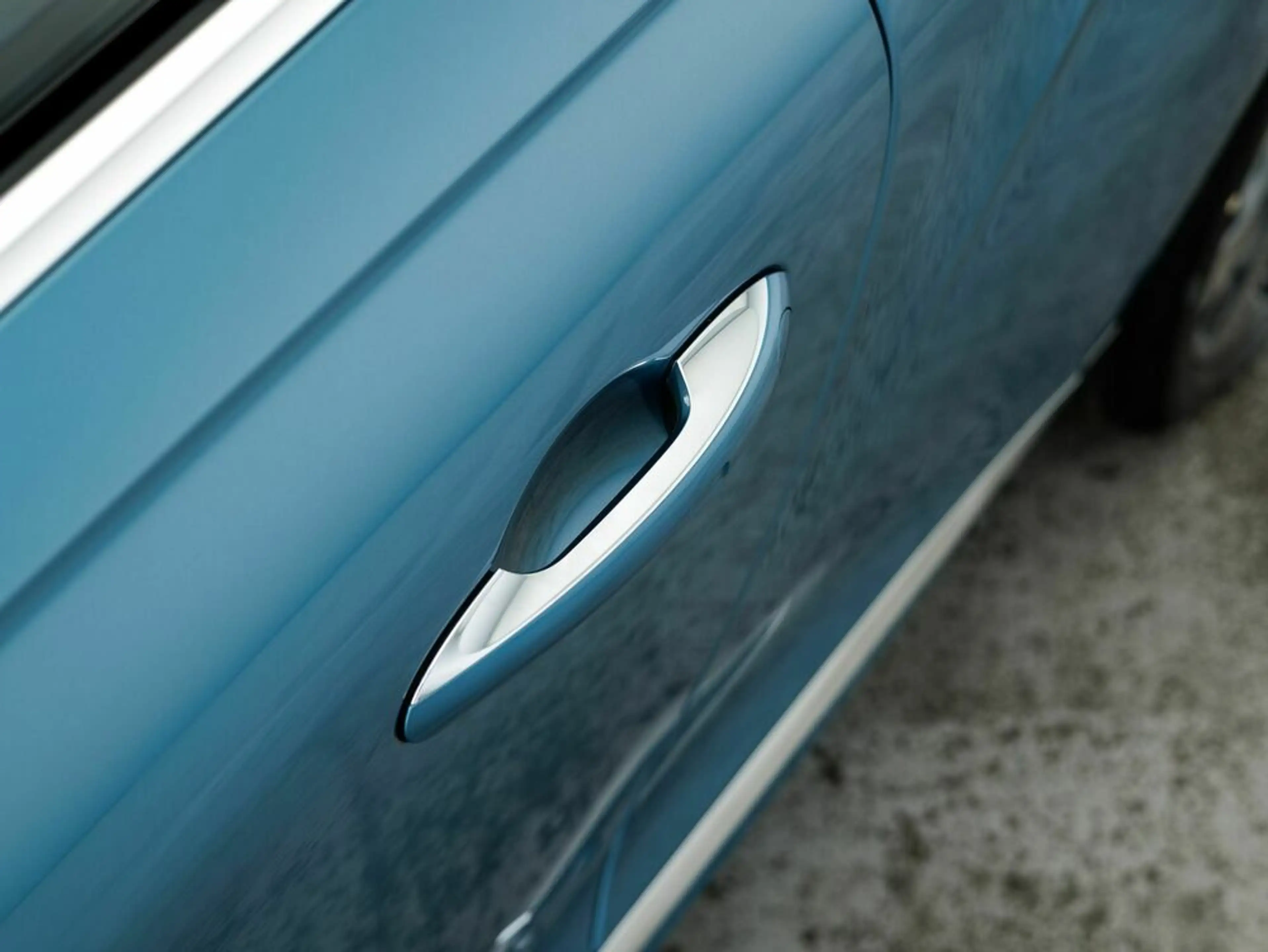 Bentley Continental GT Azure V8 Hybrid — photo 11