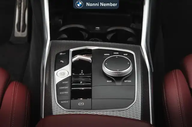 BMW 3 Series view 13
