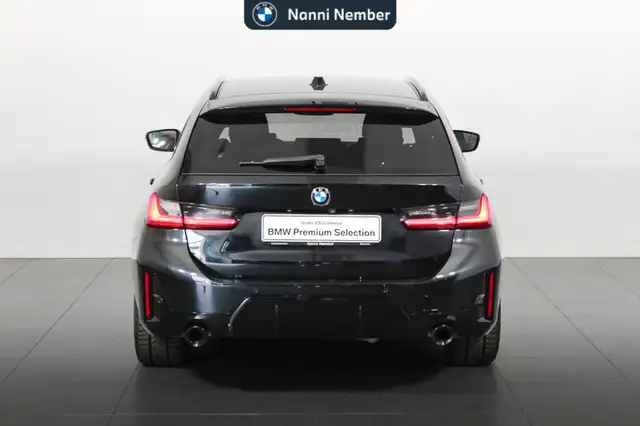 BMW 3 Series view 4