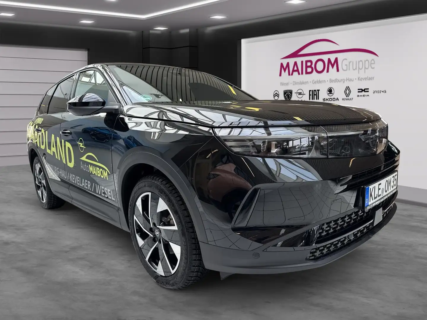 Opel Grandland 1.2 DI Hybrid 48 V Automatik GS Schwarz - 2