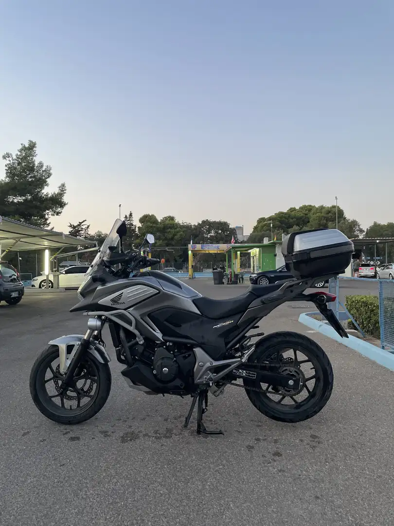 Honda NC 750 X-DCT Travel Edition Ezüst - 2