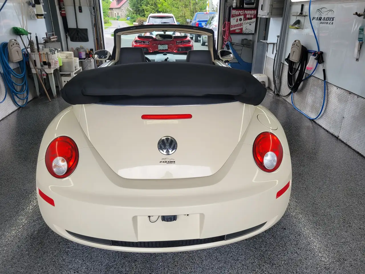 Volkswagen Beetle photo Volkswagen Beetle