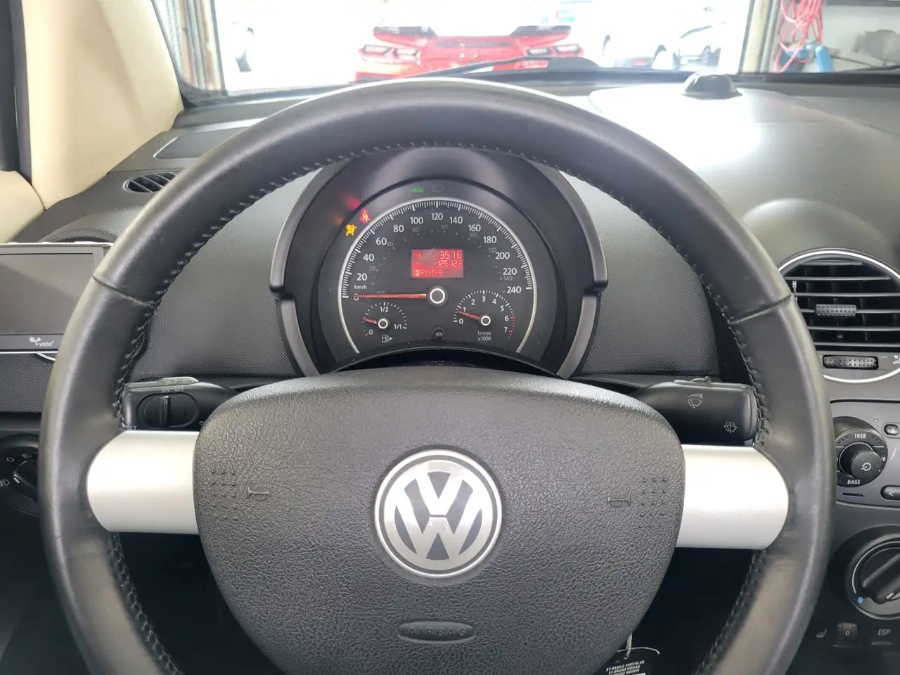 Volkswagen Beetle photo Volkswagen Beetle