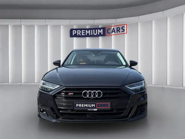 Audi S8 view 8