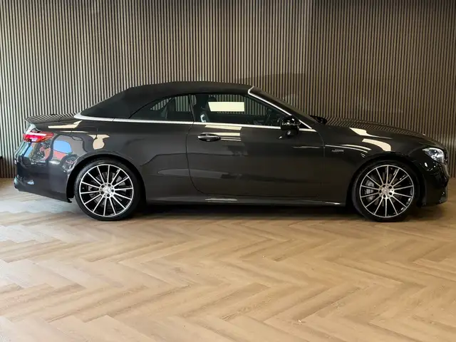 Mercedes-Benz E-Class view 8