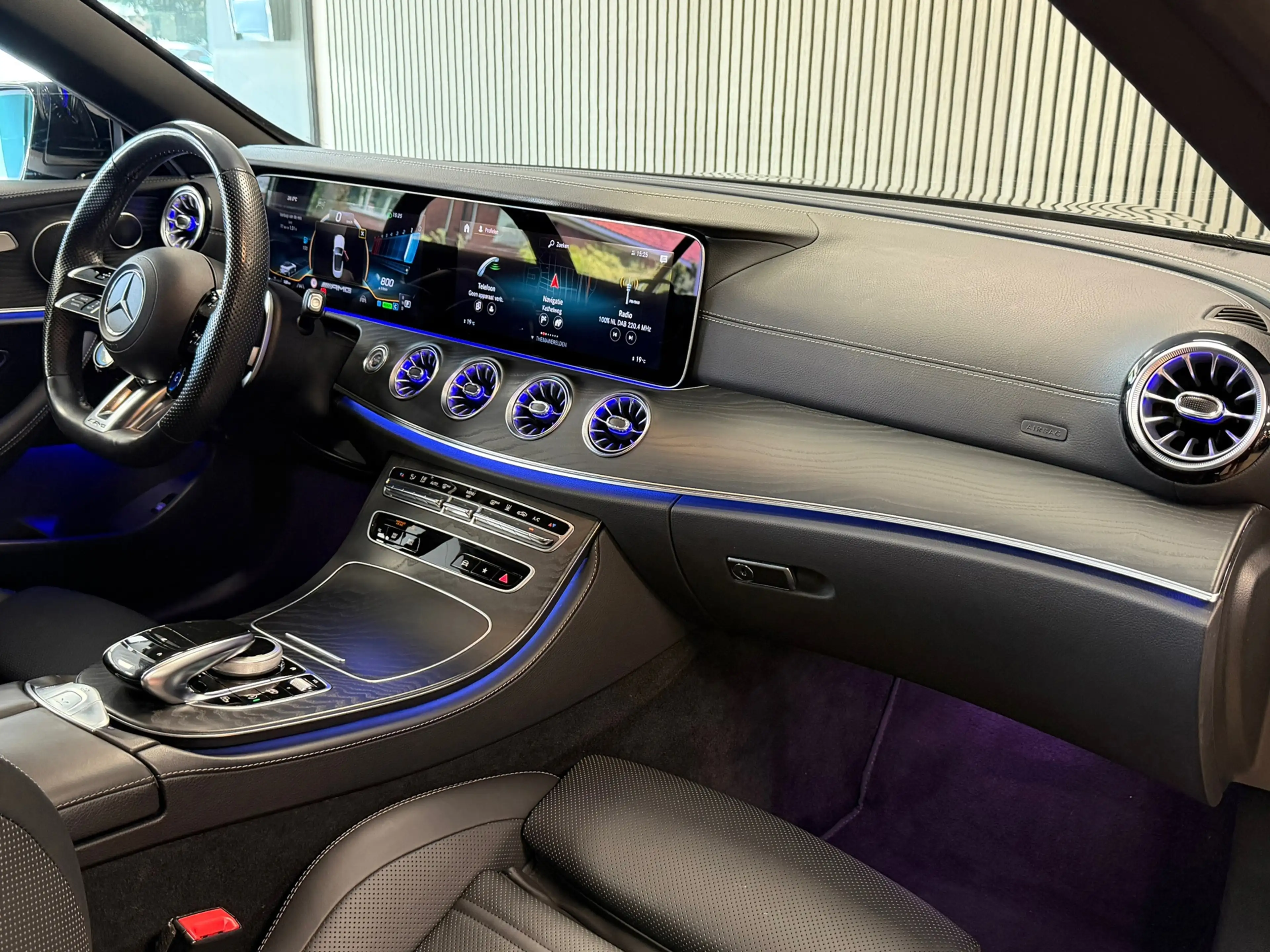 Mercedes-Benz E 53 AMG Cabrio 4MATIC CAMERA 360 MEMORY-SEATS SFEERVERLICH — photo 13
