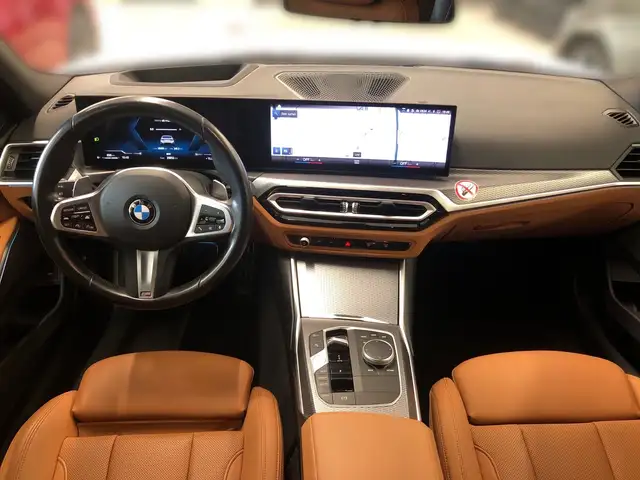 BMW 3 Series view 7