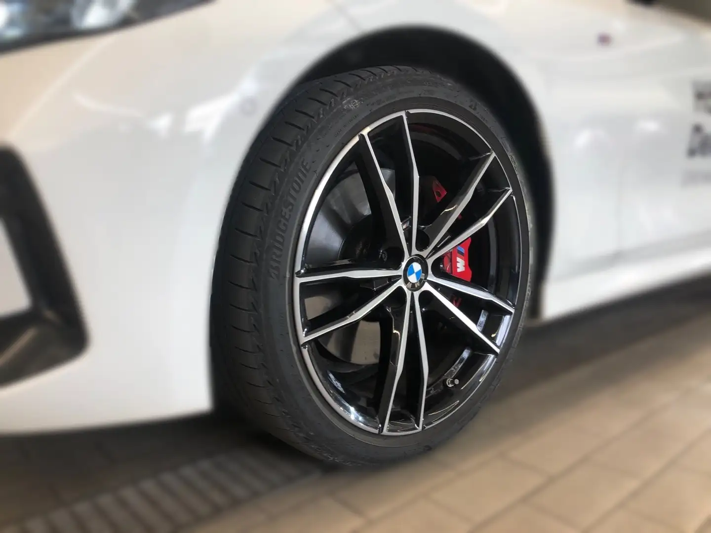 BMW 320 d xDrive Weiß - 2