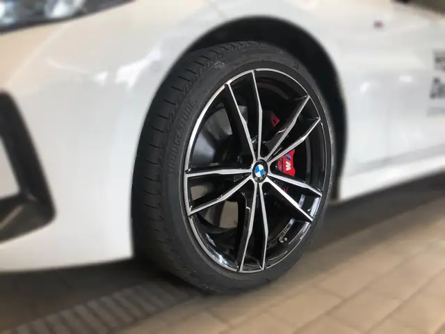 BMW 3 Series view 2