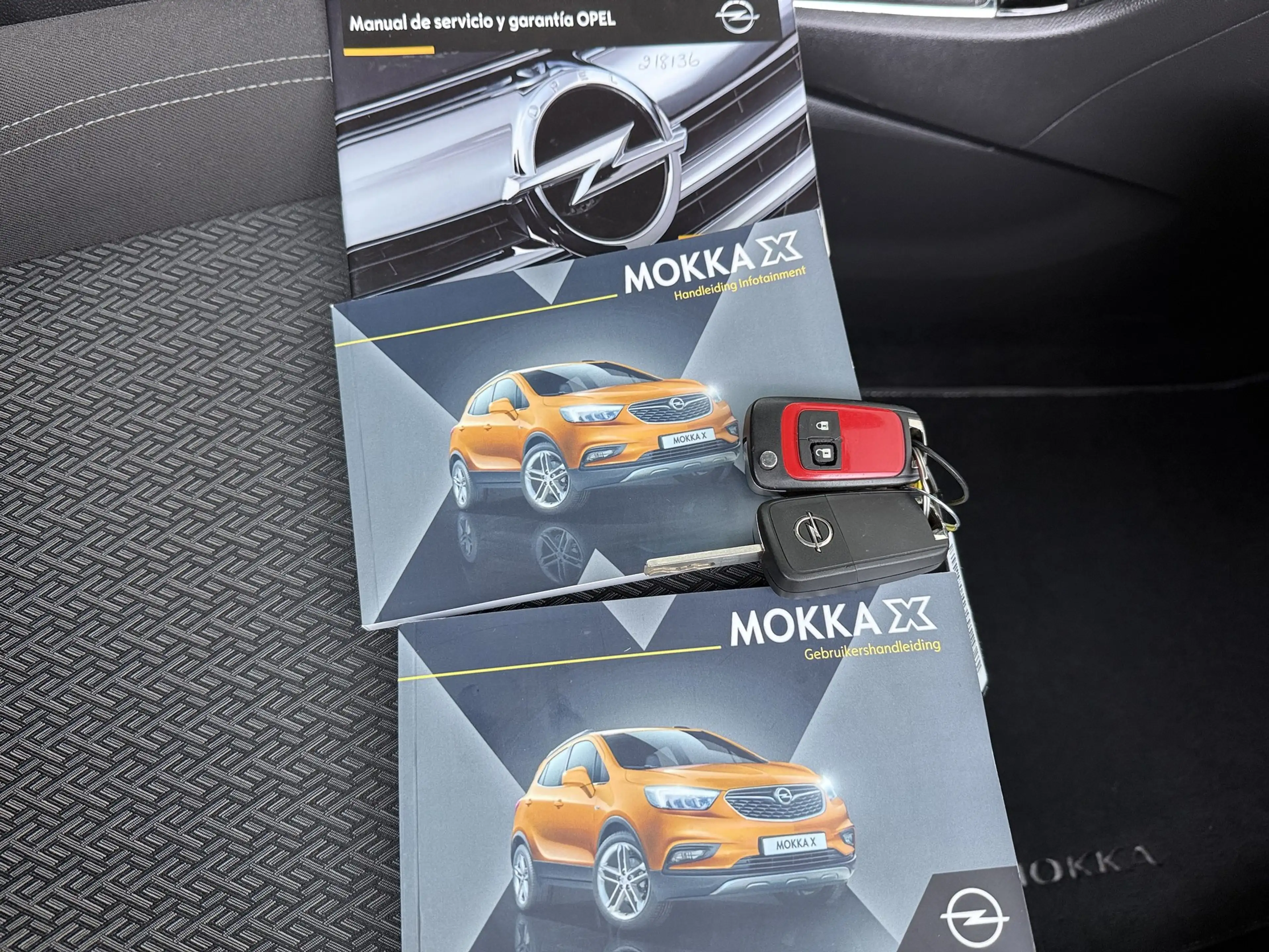 Opel Mokka X 1.4 Turbo Innovation / Trekhaak / Navigatie / Park — photo 33