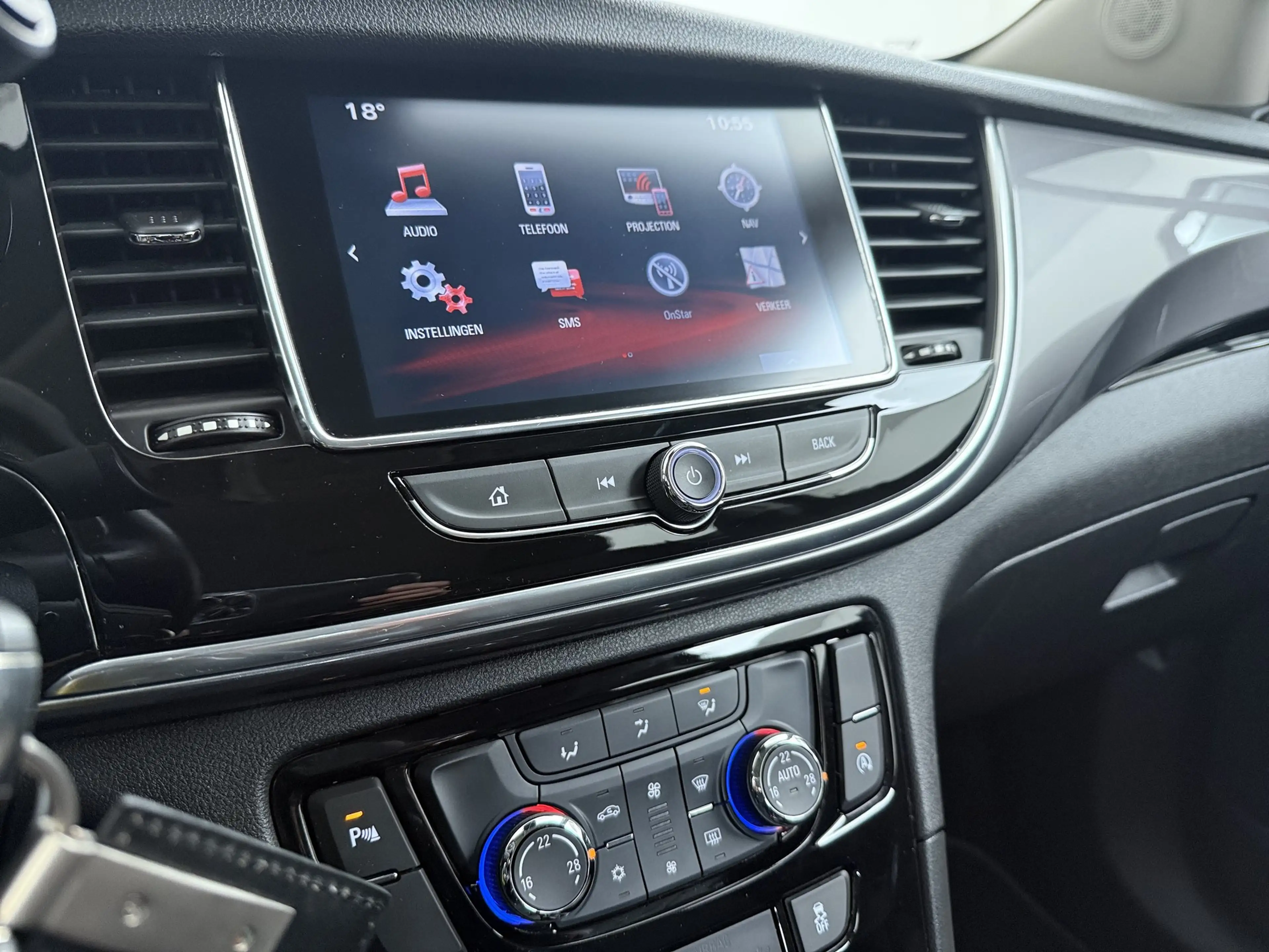 Opel Mokka X 1.4 Turbo Innovation / Trekhaak / Navigatie / Park — photo 16