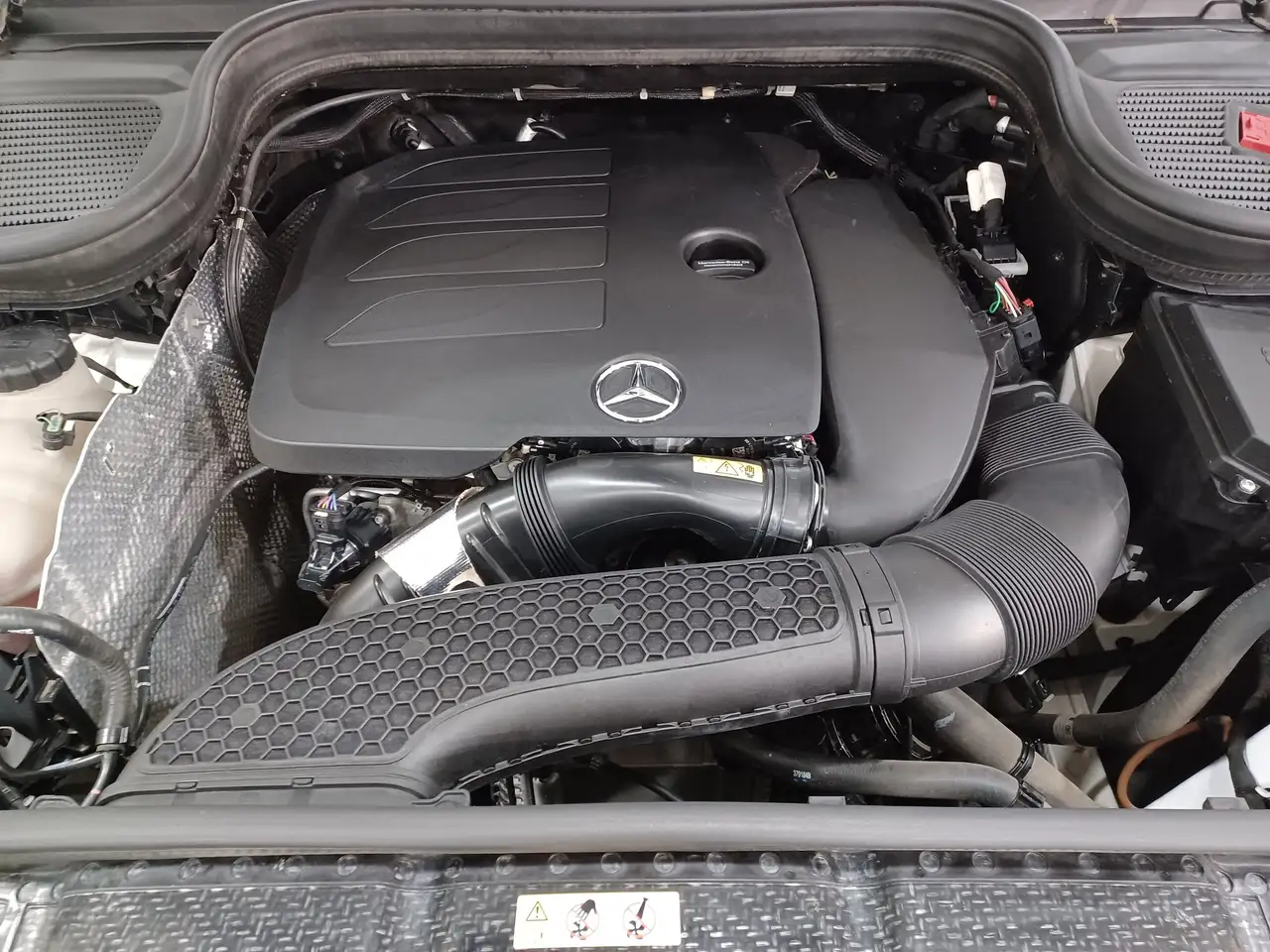 Mercedes-Benz GLE снимка Mercedes-Benz GLE