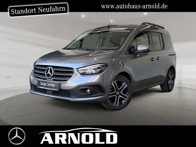Mercedes-Benz Classe T T 180 d PROGRESSIVE AHK Navi LED Kamera Sitzhzg.