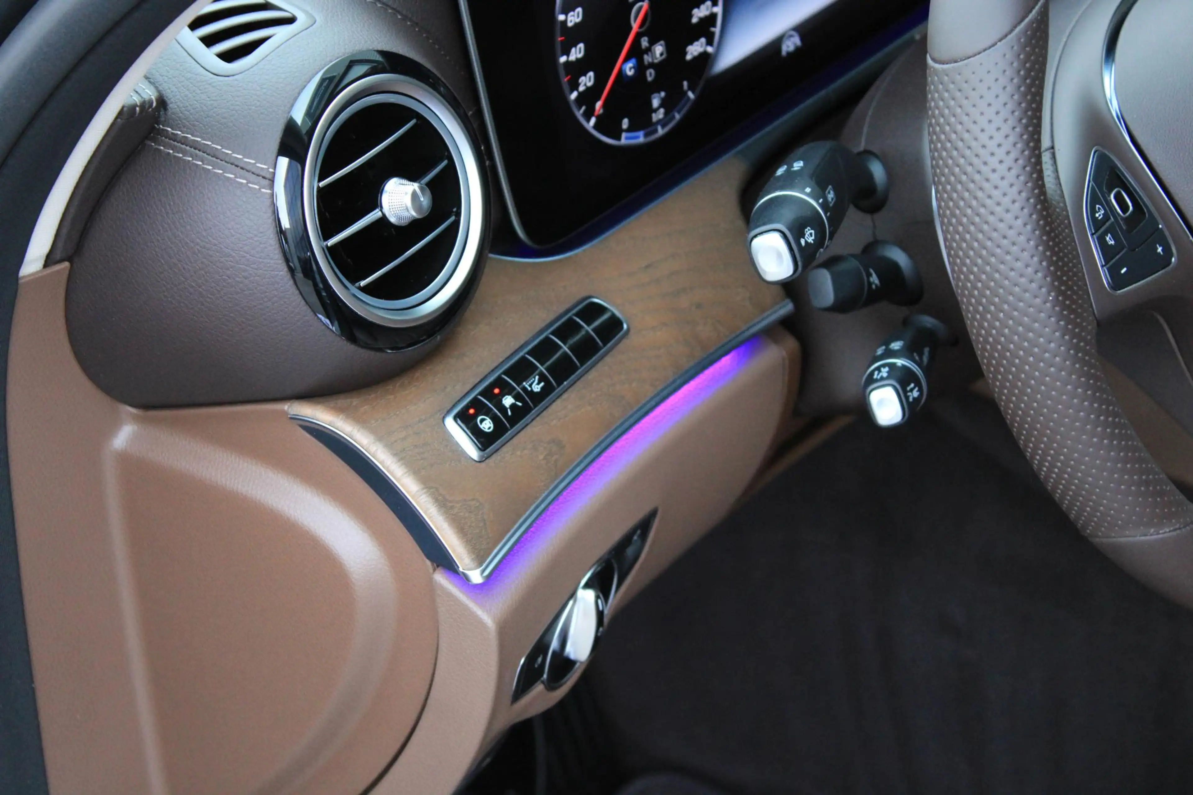 Mercedes-Benz E 250 Pano | Memory | Burmester | Org NL | Dealer Onderh — photo 4