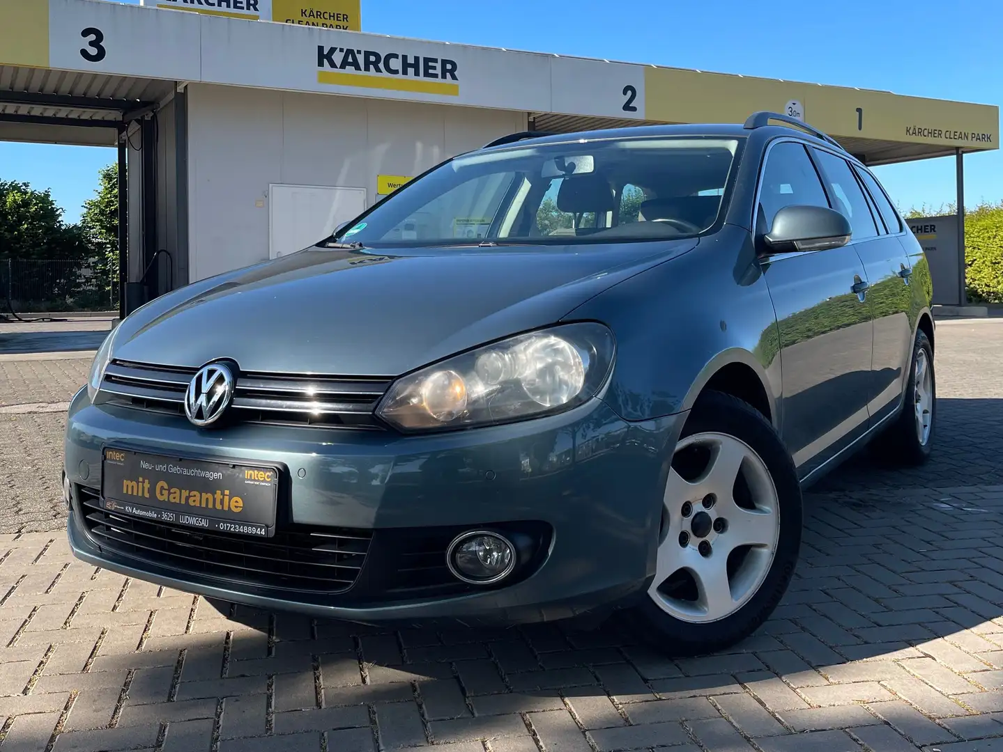 Volkswagen Golf Variant 1.6 / TÜV NEU / SERVICE NEU Grün - 1