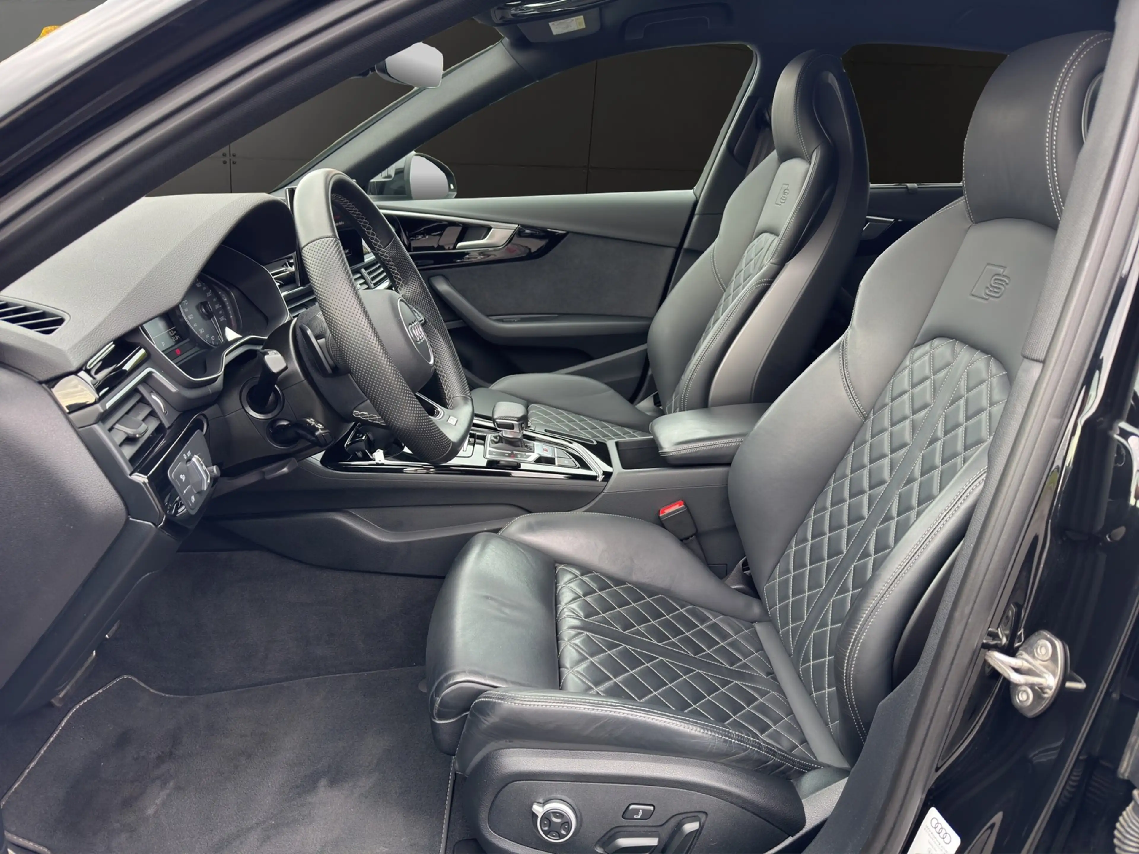 Audi S4 Lim. 3.0 TDI quattro s-tronic Leder+LED+Navi — photo 7