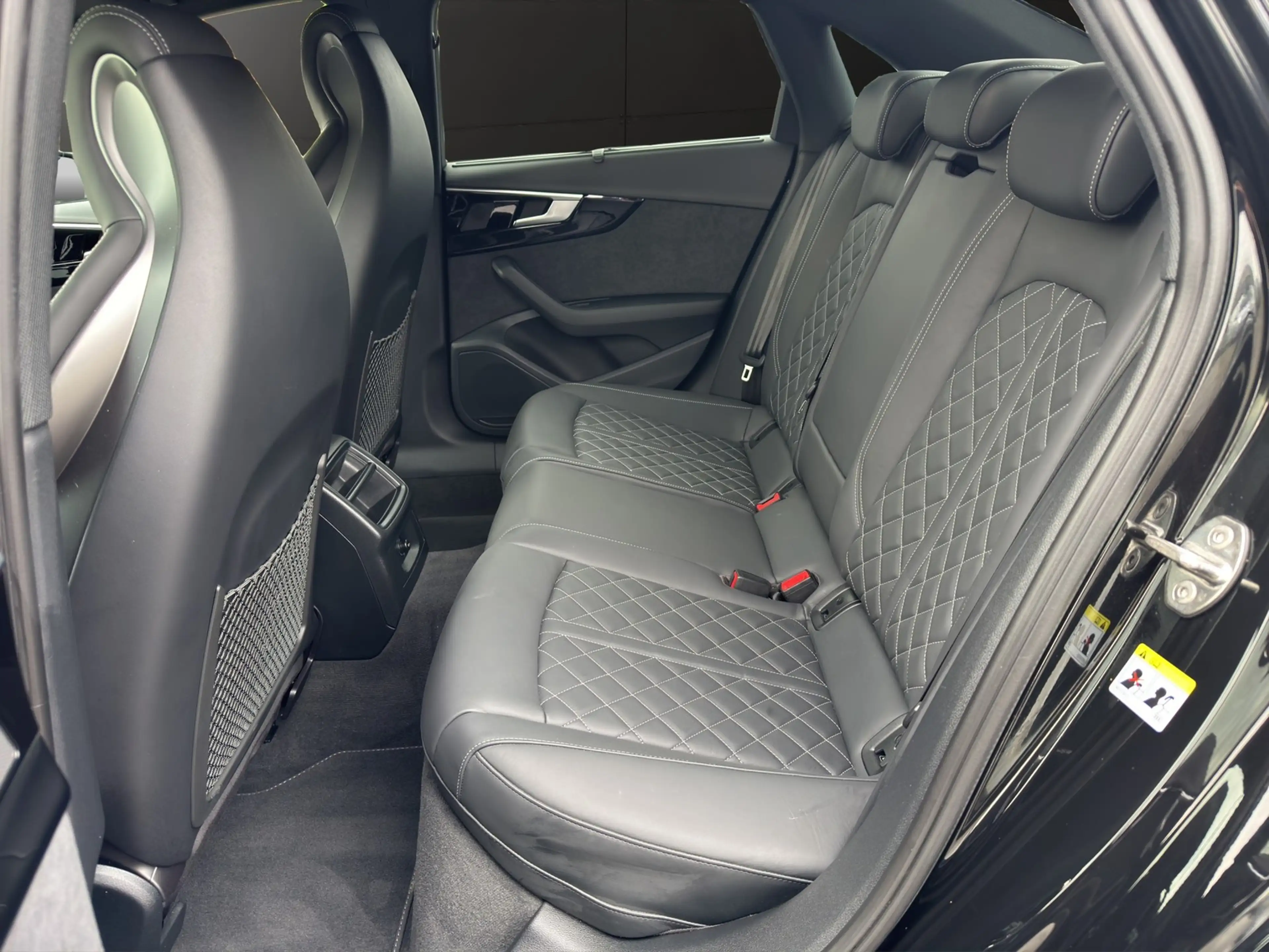 Audi S4 Lim. 3.0 TDI quattro s-tronic Leder+LED+Navi — photo 14