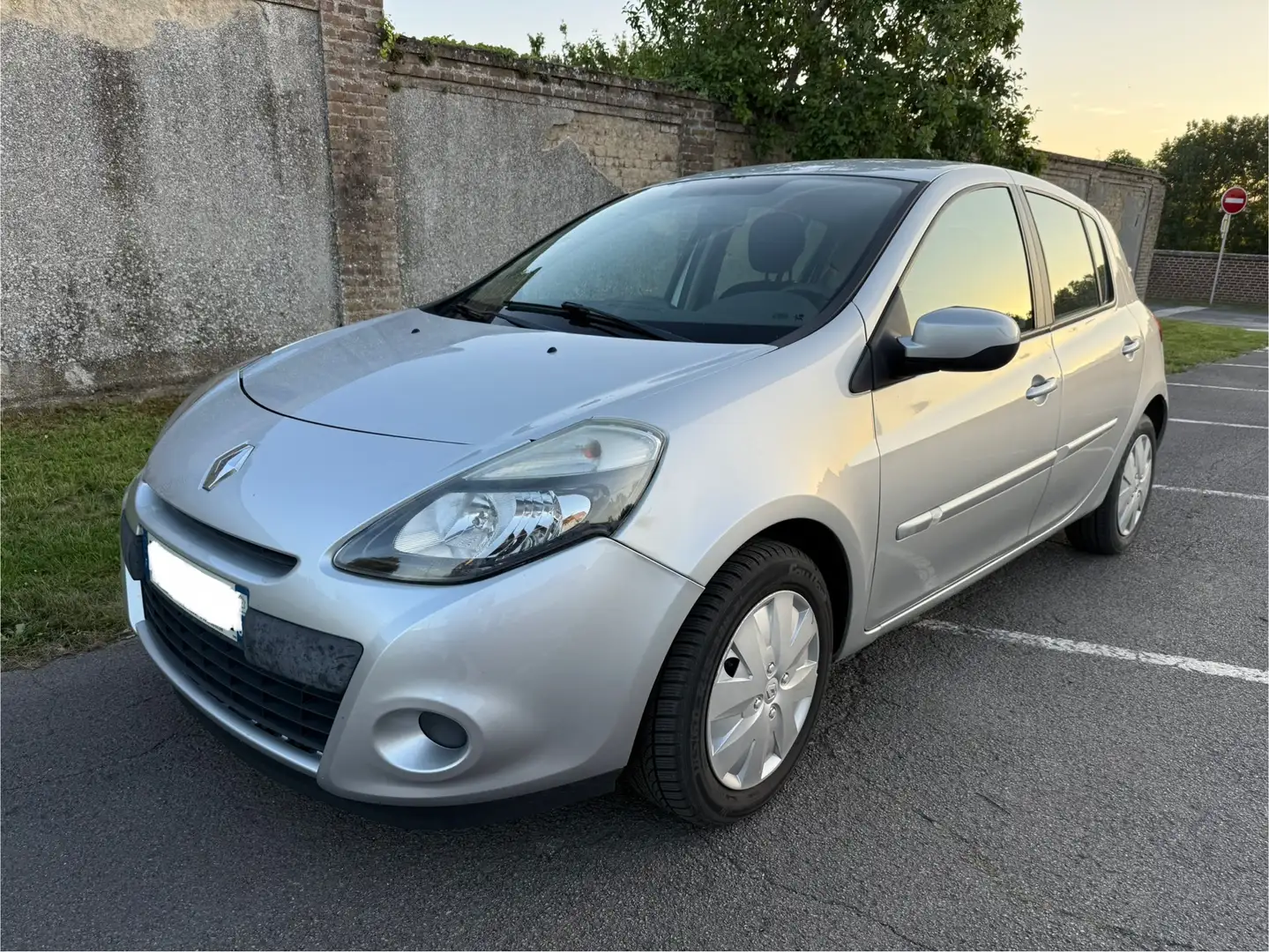 Renault Clio III dCi 90 eco2 Expression Clim - 2