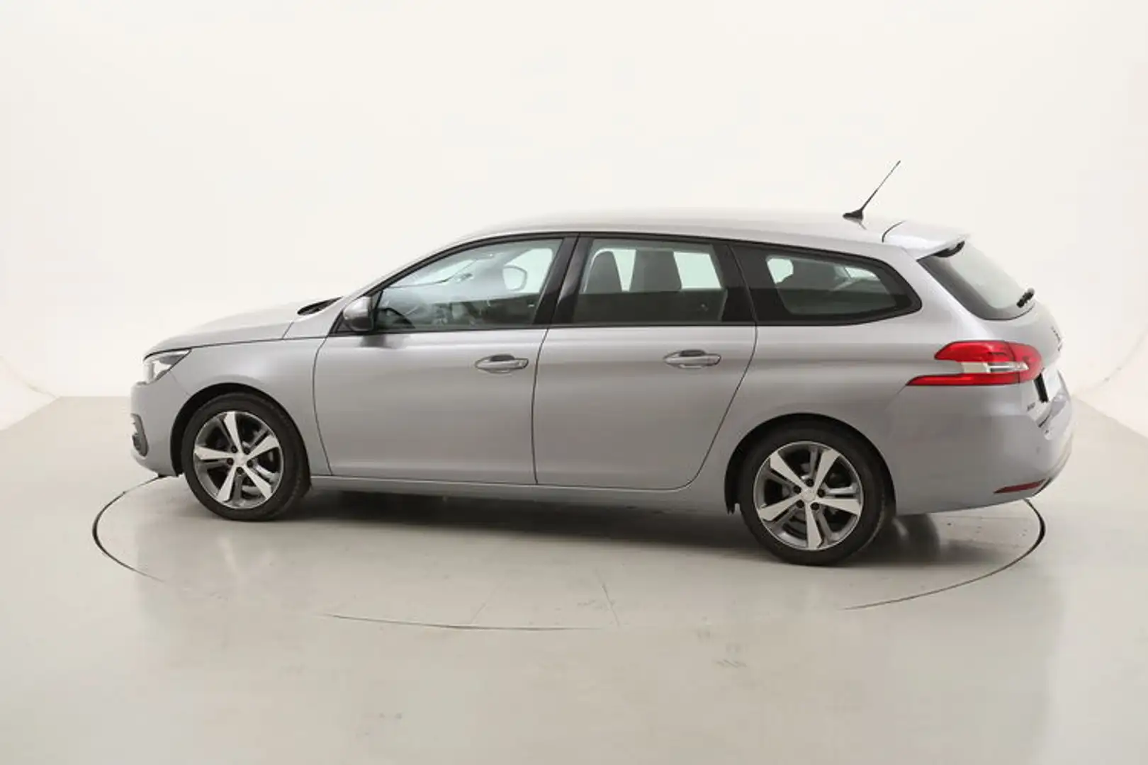 Peugeot 308 SW Active EAT8 1.5 Diesel 131CV Argent - 2