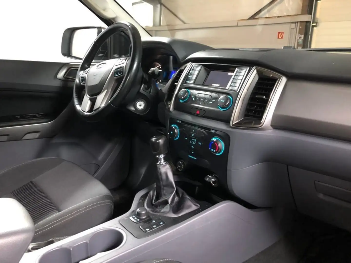 Ford Ranger 2.2 TDCi Doppia Cabina XLT 5pt. Argento - 1