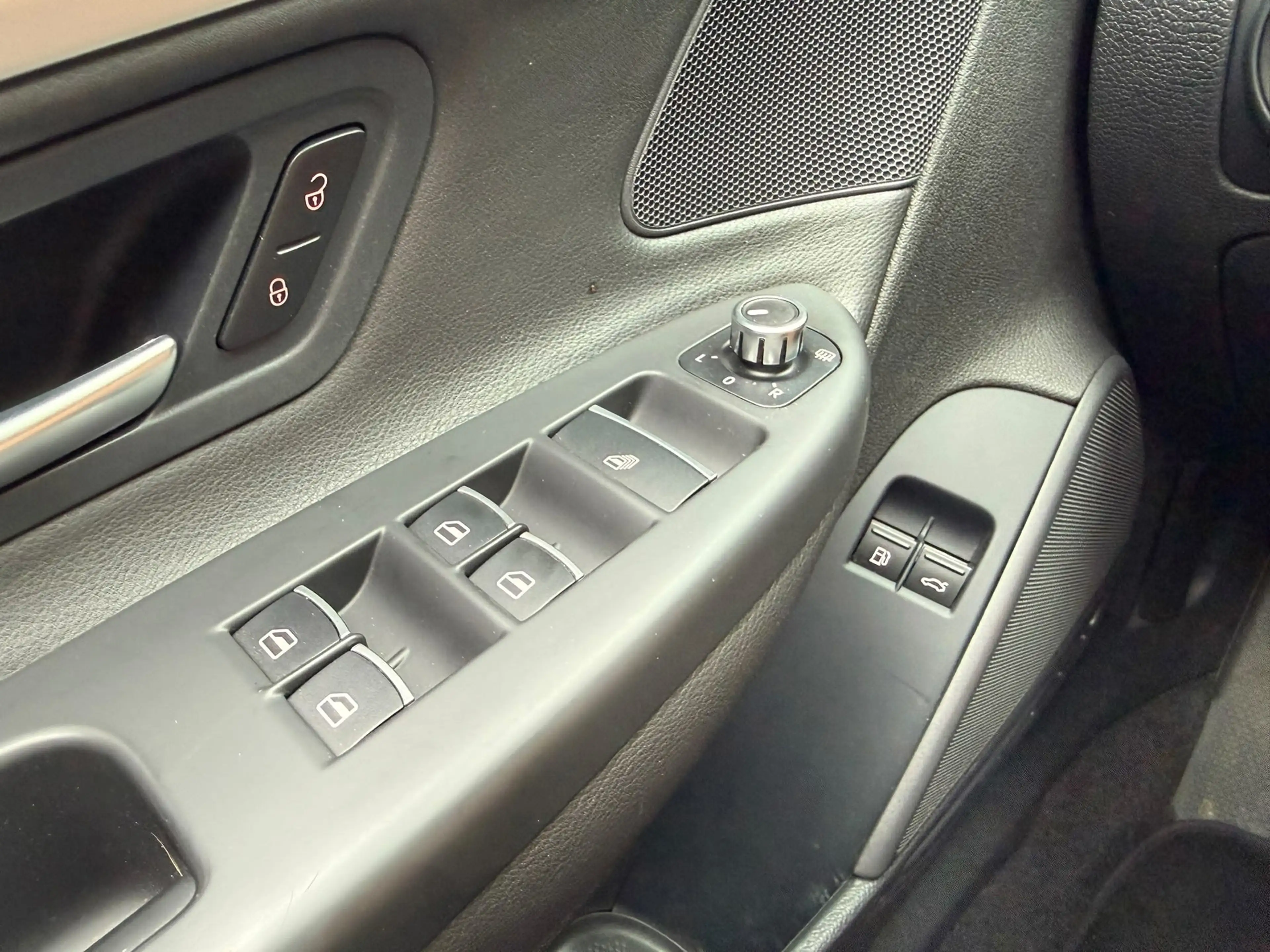 Volkswagen Eos 2.0 TSI Highline I Automaat I Leer — photo 10