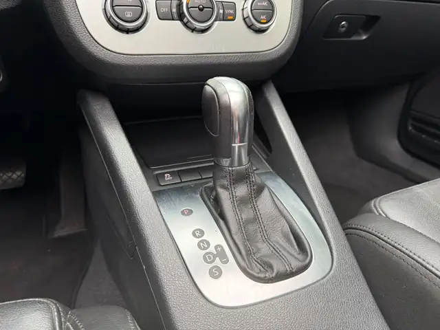 Volkswagen Eos view 14