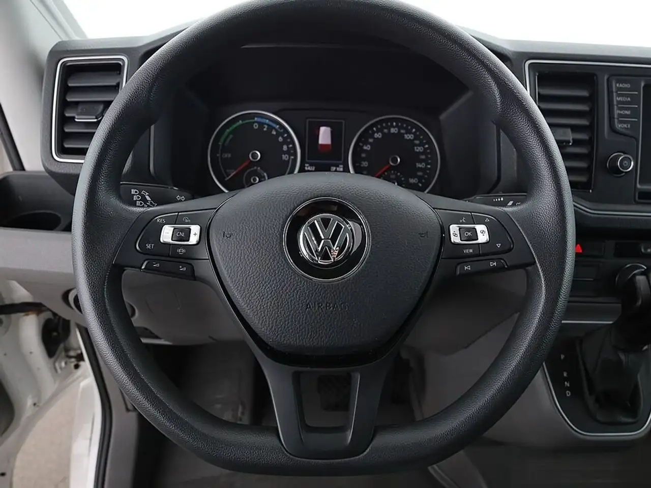 Volkswagen Crafter E 35 Kasten 36kWh Aut LED R-KAMERA NAVI 20