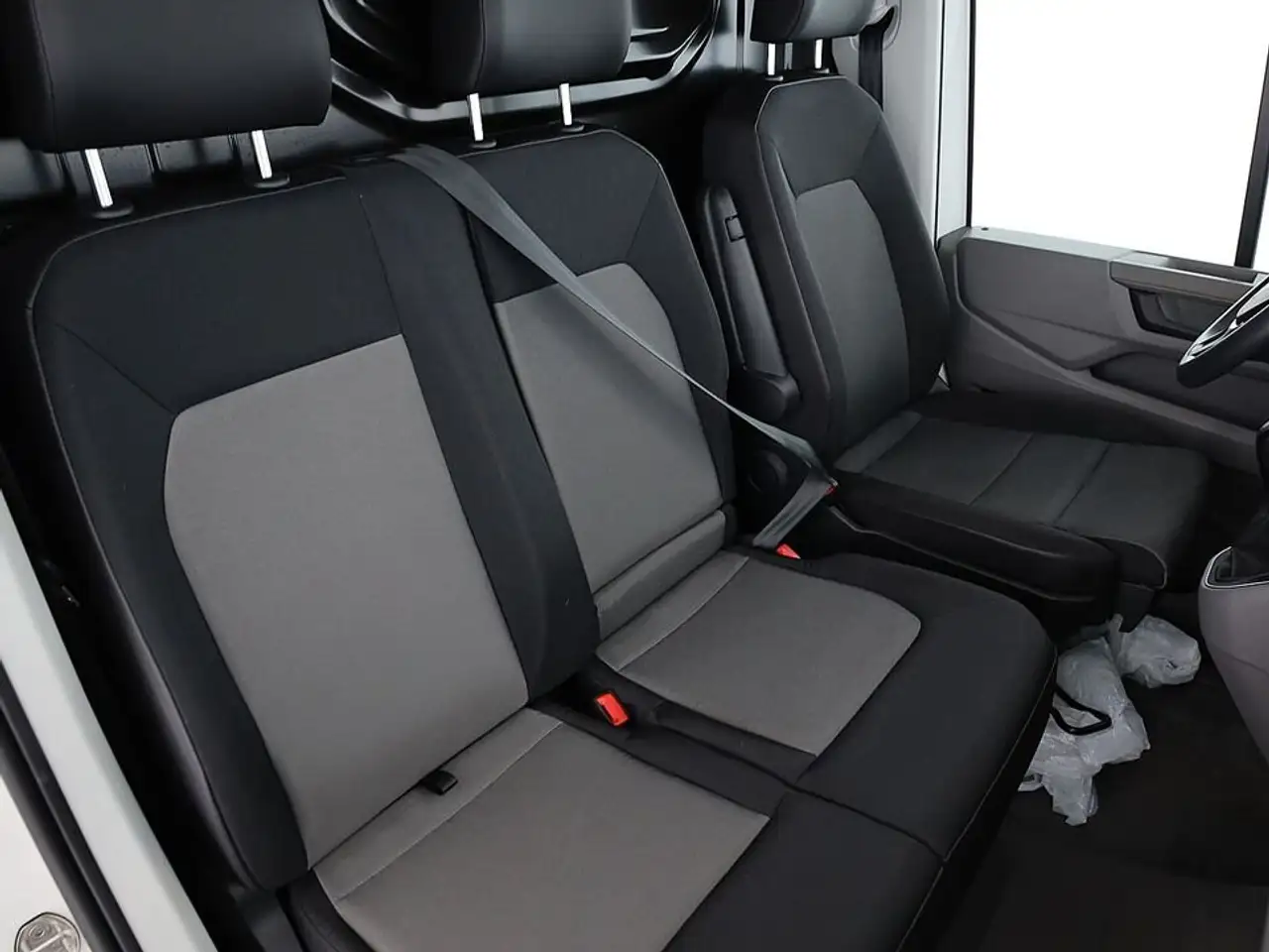 Volkswagen Crafter E 35 Kasten 36kWh Aut LED R-KAMERA NAVI 13