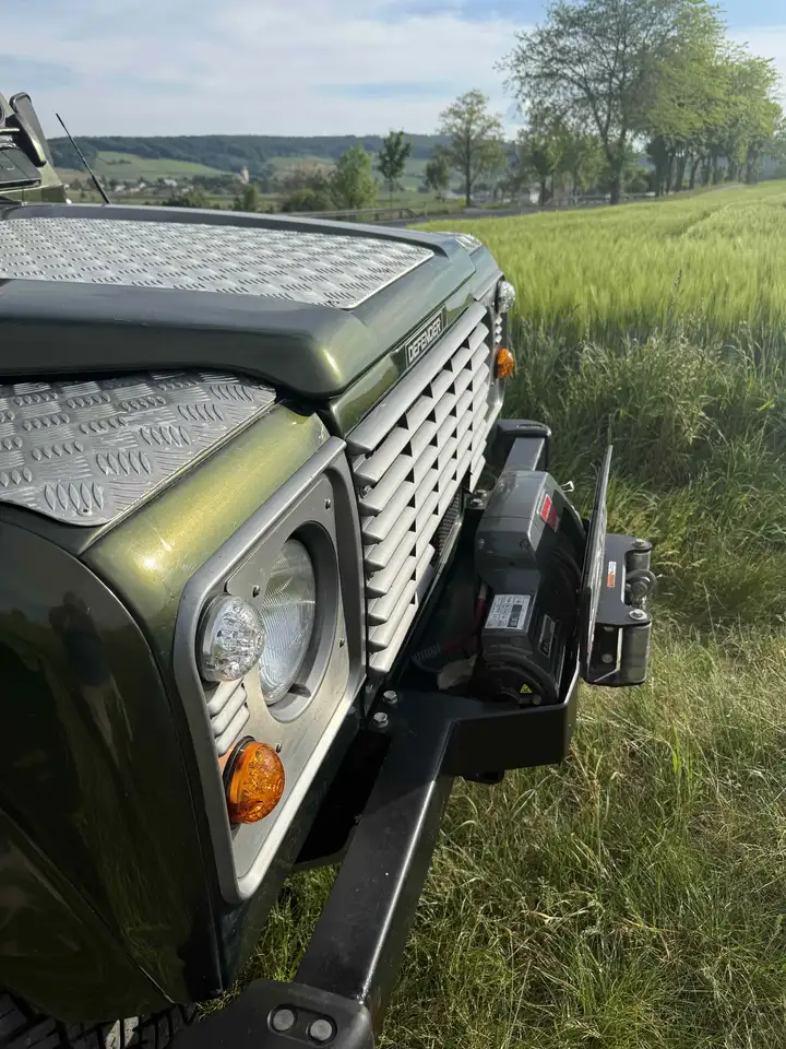 Land Rover Defender umfangreich ausgestattet, foto 4