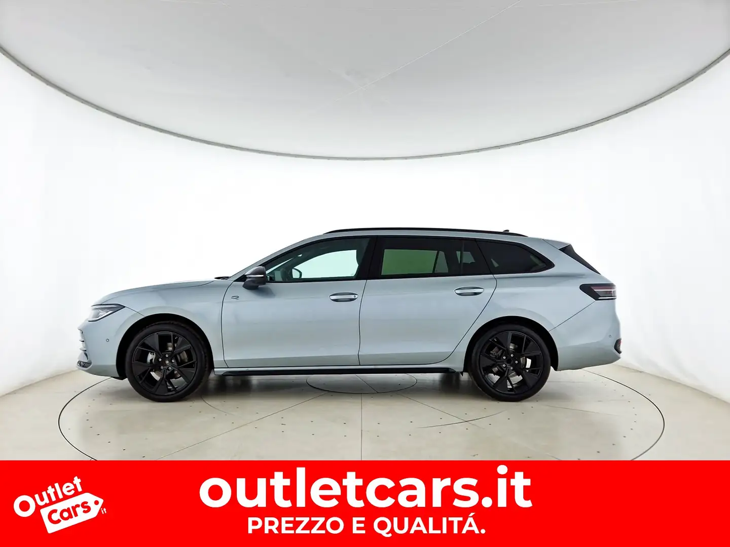 Volkswagen Passat Variant 1.5 etsi act r-line 150cv dsg Grigio - 2