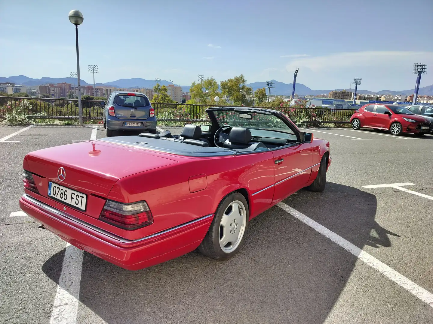 Mercedes-Benz CE 220 220CE Rojo - 2