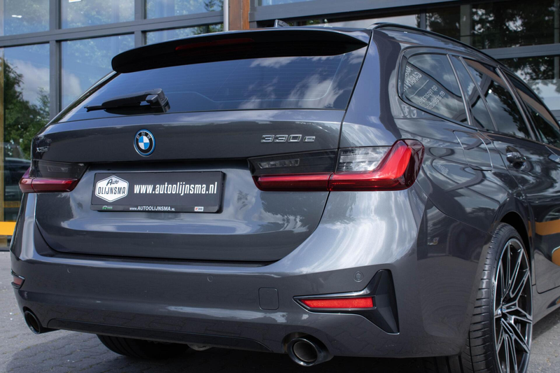 BMW 330 3-serie Touring 330E xDrive Sportline|Stuur+stoelv — photo 13
