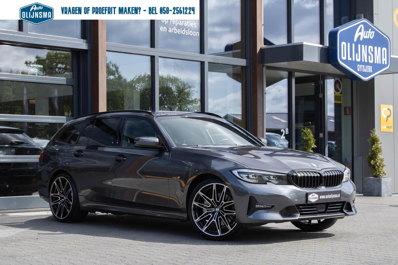 BMW 330 3-serie Touring 330E xDrive Sportline|Stuur+stoelv