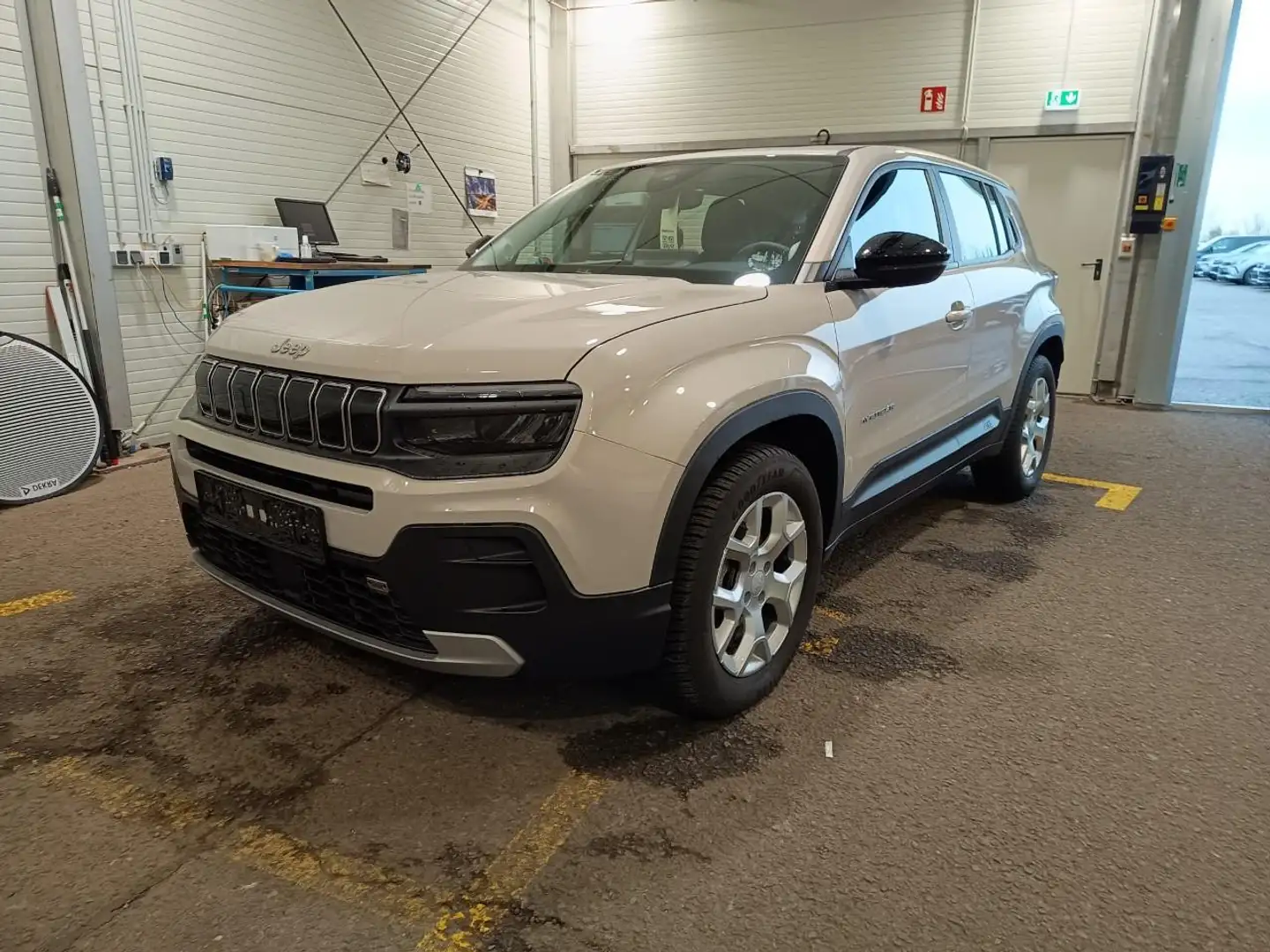 Jeep Avenger Altitude 1.2 T-GDI KAT Android Auto Gris - 2