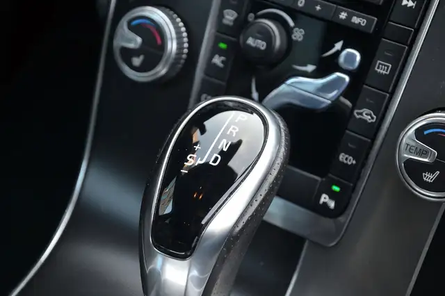 Volvo V60 view 19