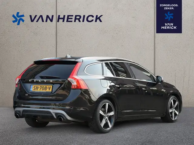 Volvo V60 view 4