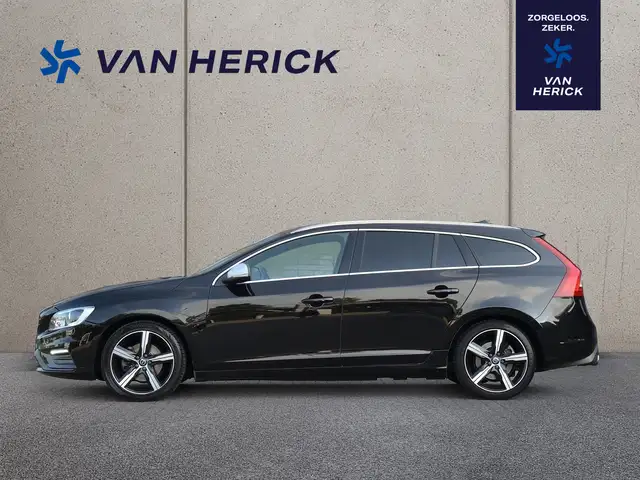 Volvo V60 view 2