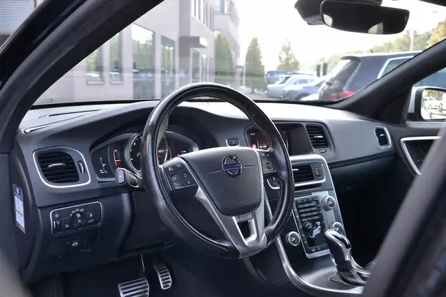 Volvo V60 view 8