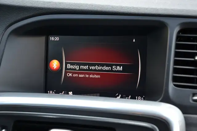 Volvo V60 view 16