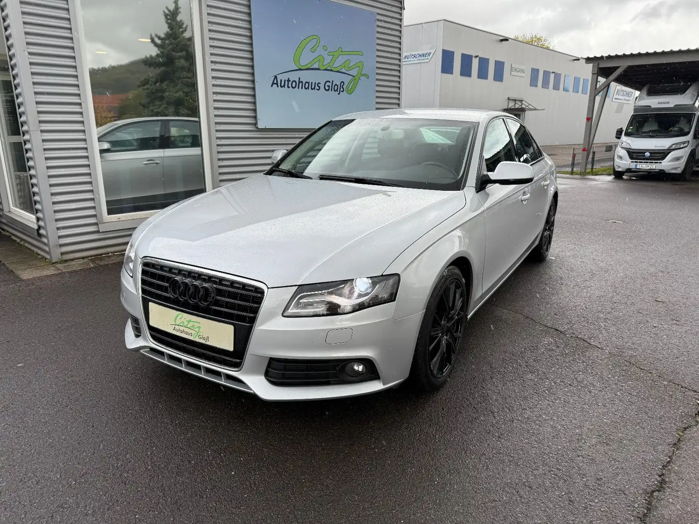 Audi A4 Lim. Ambition+Shz+BiXenon+3xKlima Silber - 1