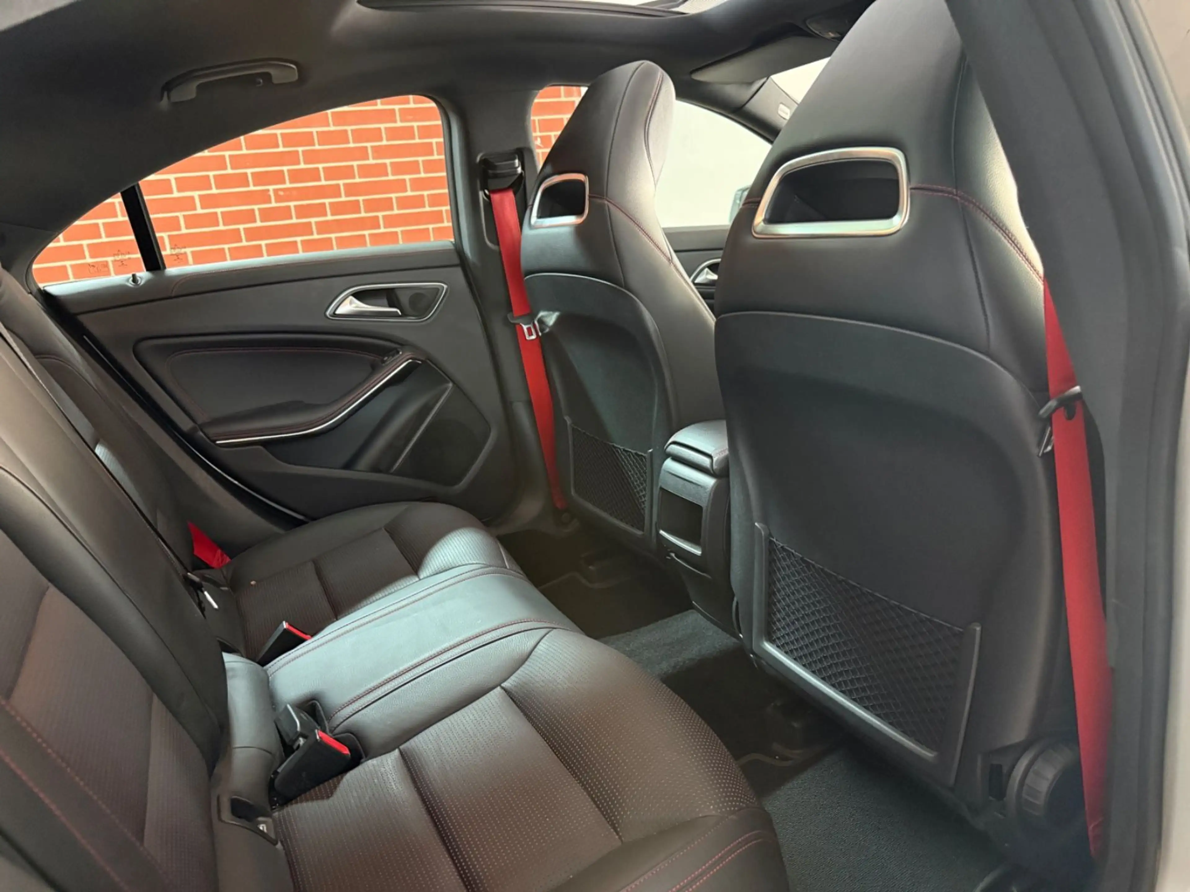 Mercedes-Benz CLA 250 4Matic*Panorama-Dach*R-Kamera* MB Serv* — photo 15