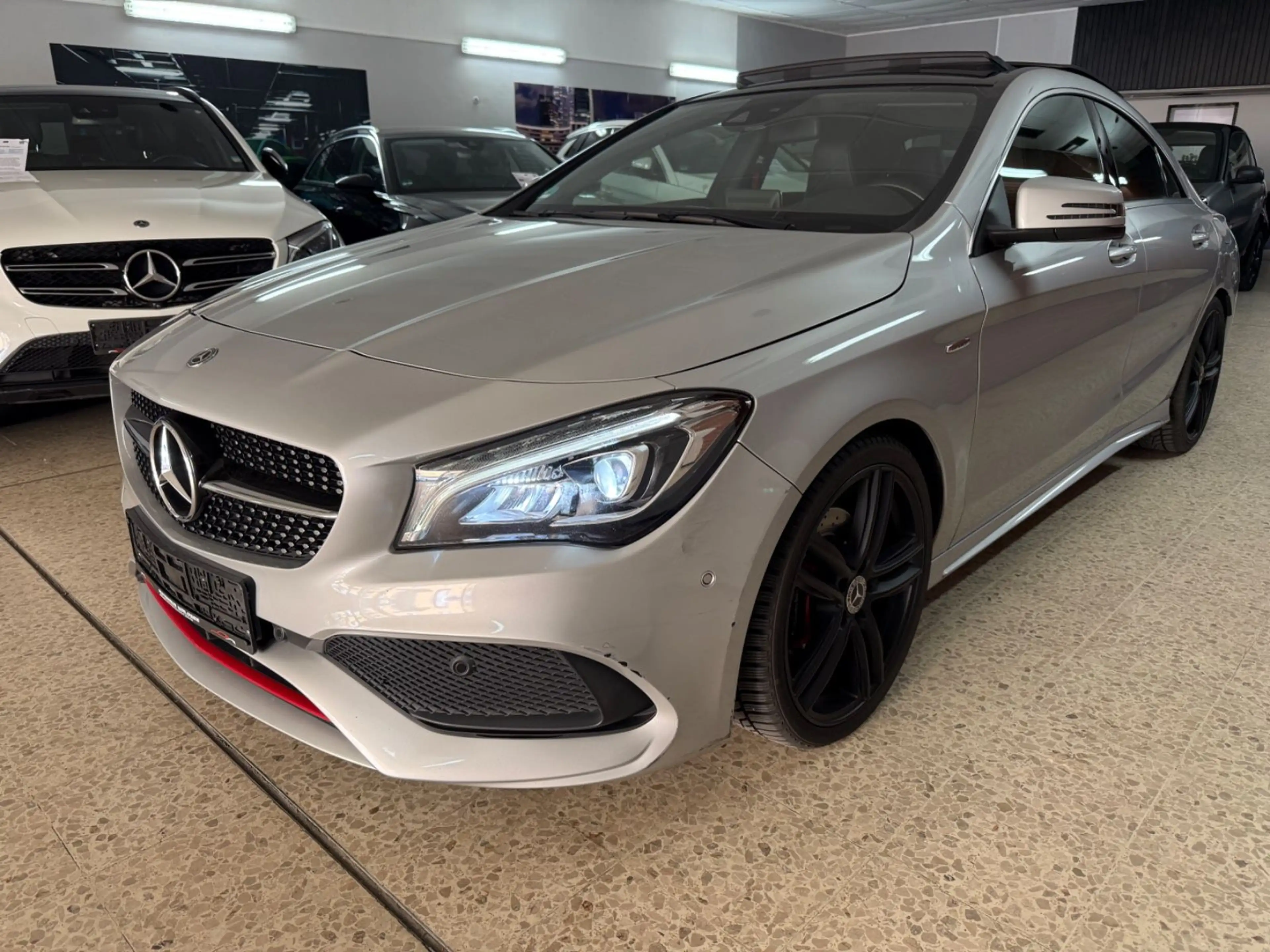 Mercedes-Benz CLA 250 4Matic*Panorama-Dach*R-Kamera* MB Serv* — photo 2