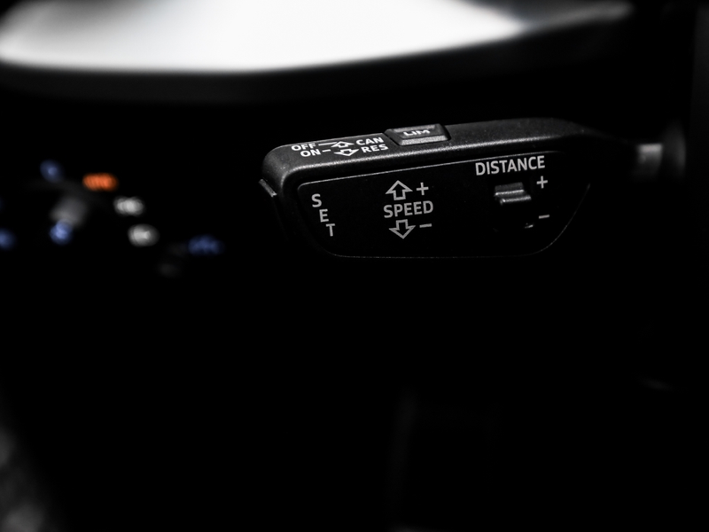 Audi Q2 quattro sport 2.0 TFSI S line Navi AHK LED — photo 11