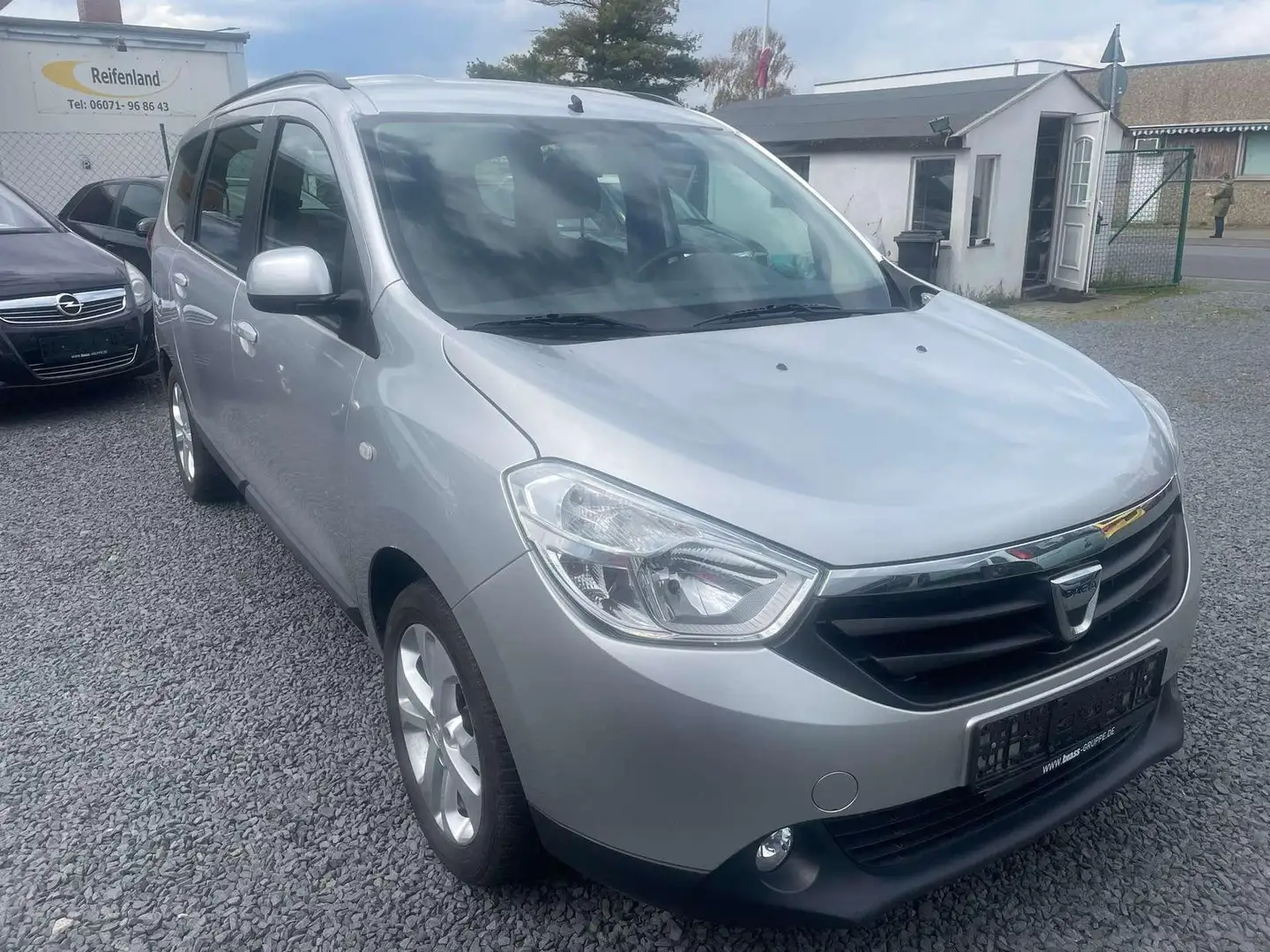 Dacia Lodgy Prestige Navigation  AHK Motor überholt Grau - 2